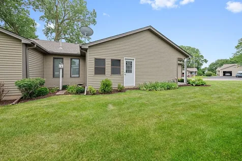 711 Harmony Court North Aurora IL 60542