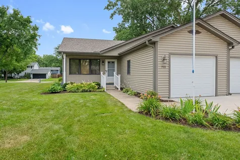 711 Harmony Court North Aurora IL 60542