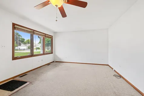 711 Harmony Court North Aurora IL 60542