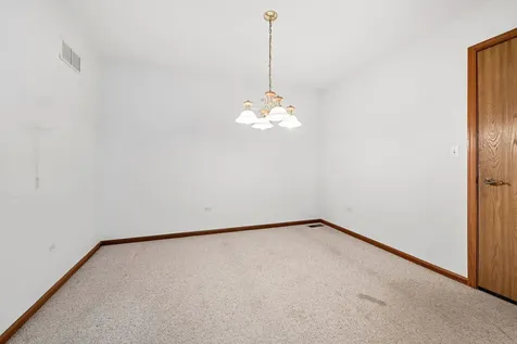 711 Harmony Court North Aurora IL 60542