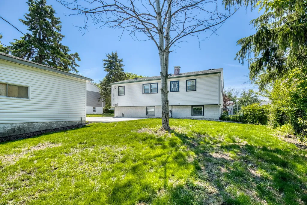8920 Fairway Drive Orland Park IL 60462
