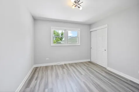 8920 Fairway Drive Orland Park IL 60462