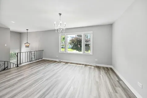 8920 Fairway Drive Orland Park IL 60462
