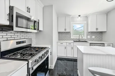 8920 Fairway Drive Orland Park IL 60462