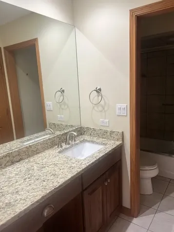 1988 Green Bay Road Highland Park IL 60035