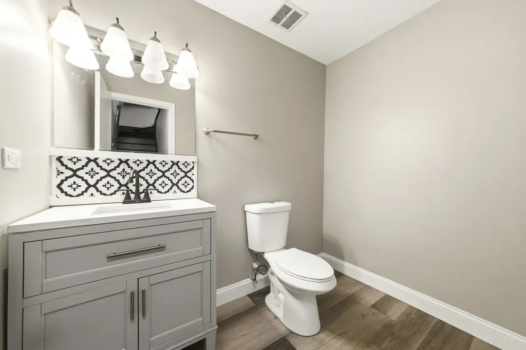 486 Seneca Lane Bolingbrook IL 60440