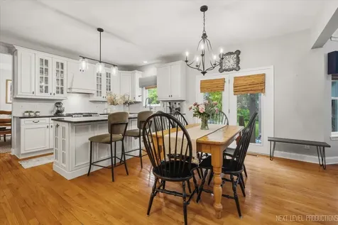 39W435 West Mallory Drive Geneva IL 60134