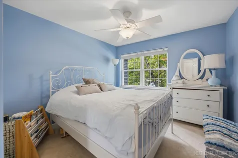 39W435 West Mallory Drive Geneva IL 60134