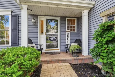 39W435 West Mallory Drive Geneva IL 60134