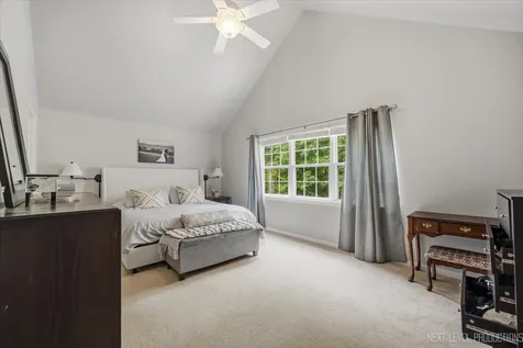 39W435 West Mallory Drive Geneva IL 60134