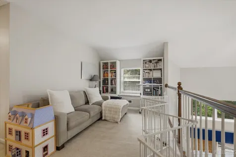 39W435 West Mallory Drive Geneva IL 60134