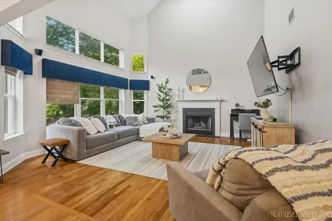 39W435 West Mallory Drive Geneva IL 60134