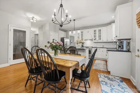 39W435 West Mallory Drive Geneva IL 60134