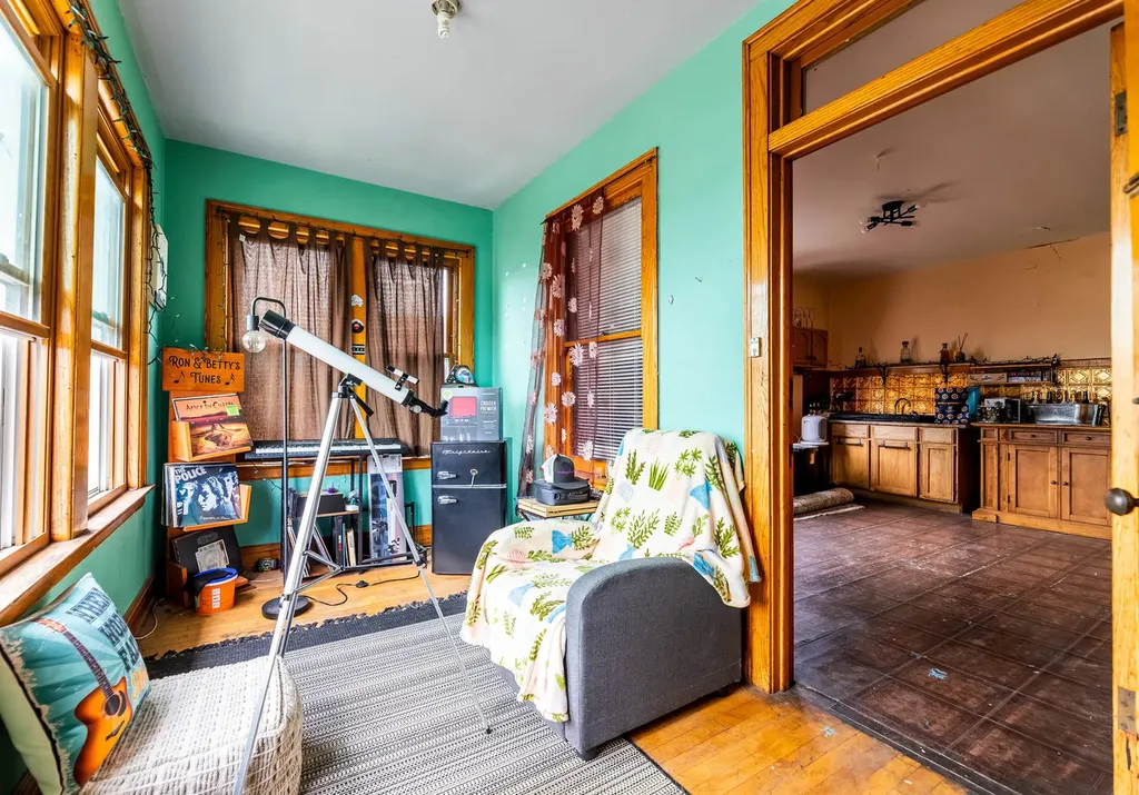 4819 South Kolin Avenue Chicago IL 60632