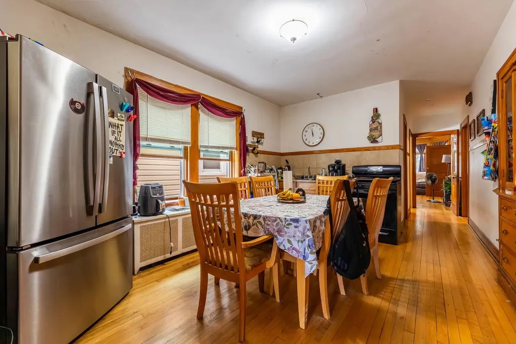 4819 South Kolin Avenue Chicago IL 60632