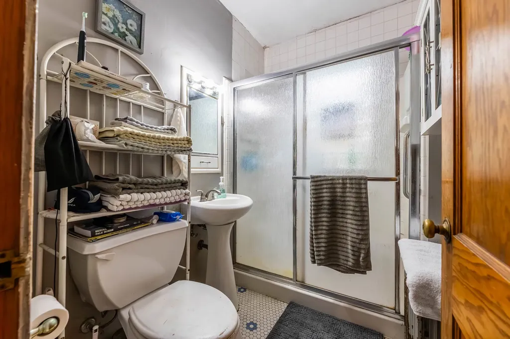 4819 South Kolin Avenue Chicago IL 60632