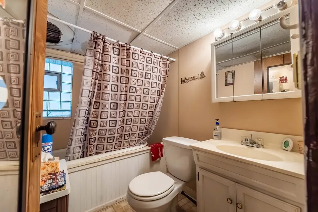 4819 South Kolin Avenue Chicago IL 60632