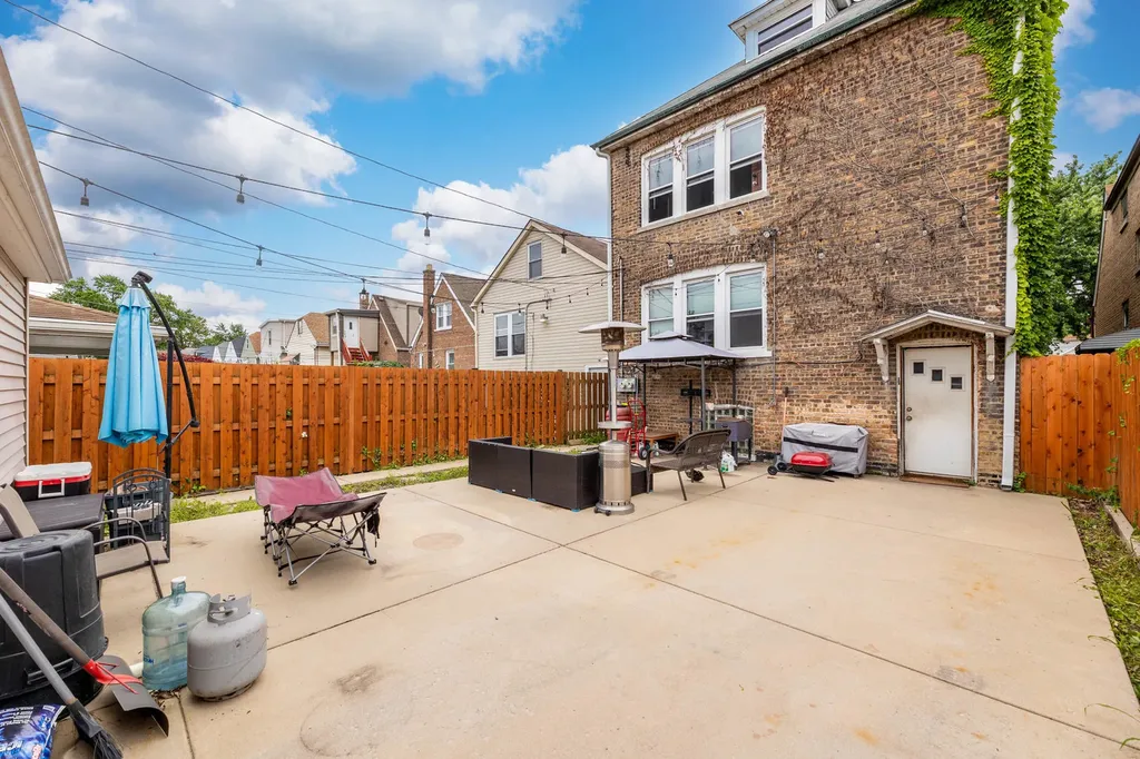 4819 South Kolin Avenue Chicago IL 60632