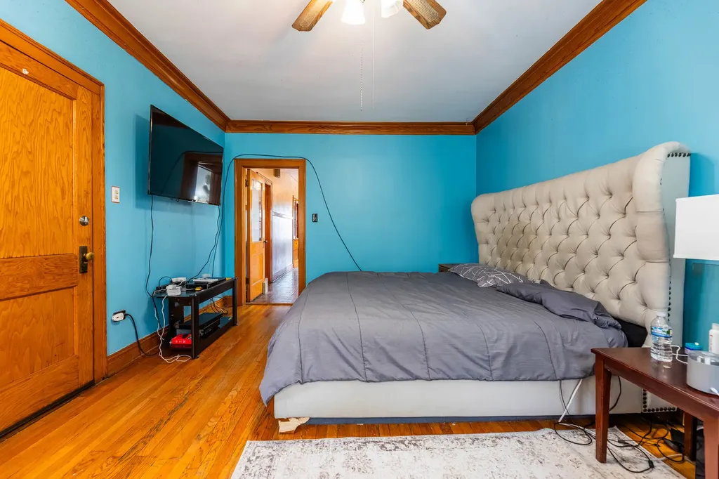 4819 South Kolin Avenue Chicago IL 60632