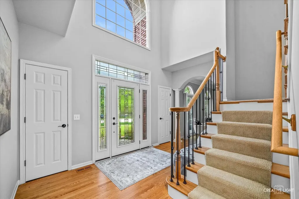 3811 Sunburst Lane Naperville IL 60564
