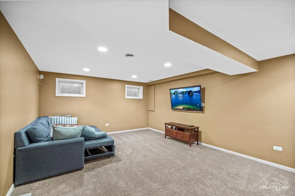 3811 Sunburst Lane Naperville IL 60564
