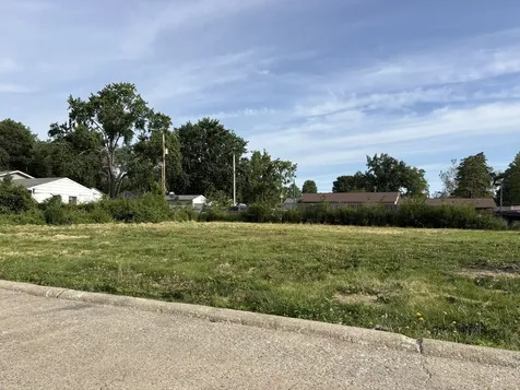 1009 North Cunningham Avenue Urbana IL 61802