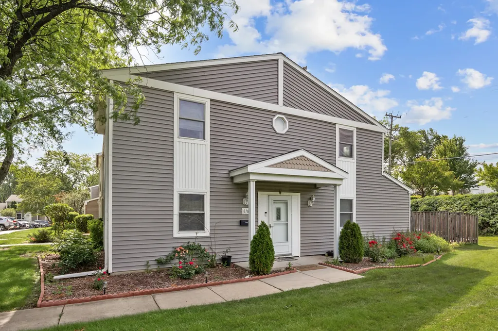 818 Dunbar Court Schaumburg IL 60194
