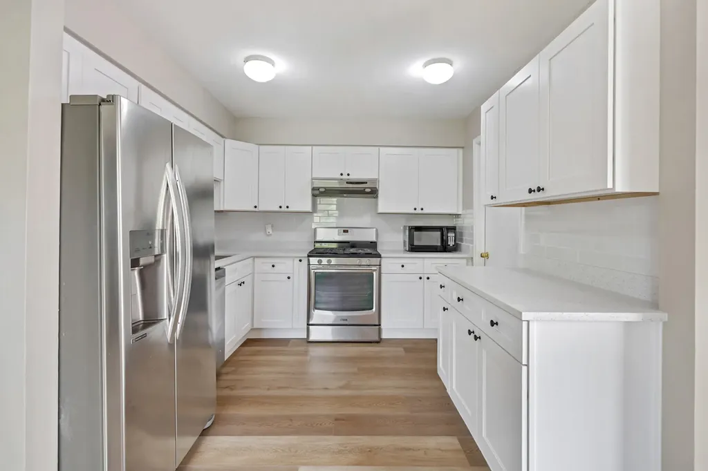818 Dunbar Court Schaumburg IL 60194