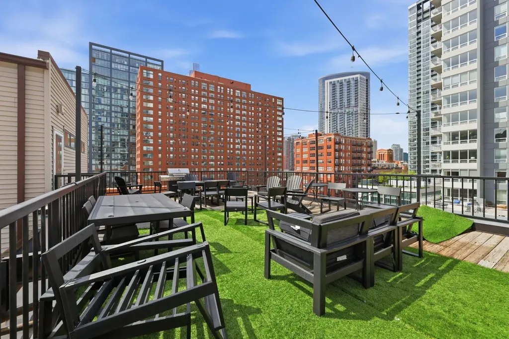 300 West Grand Avenue Chicago IL 60654