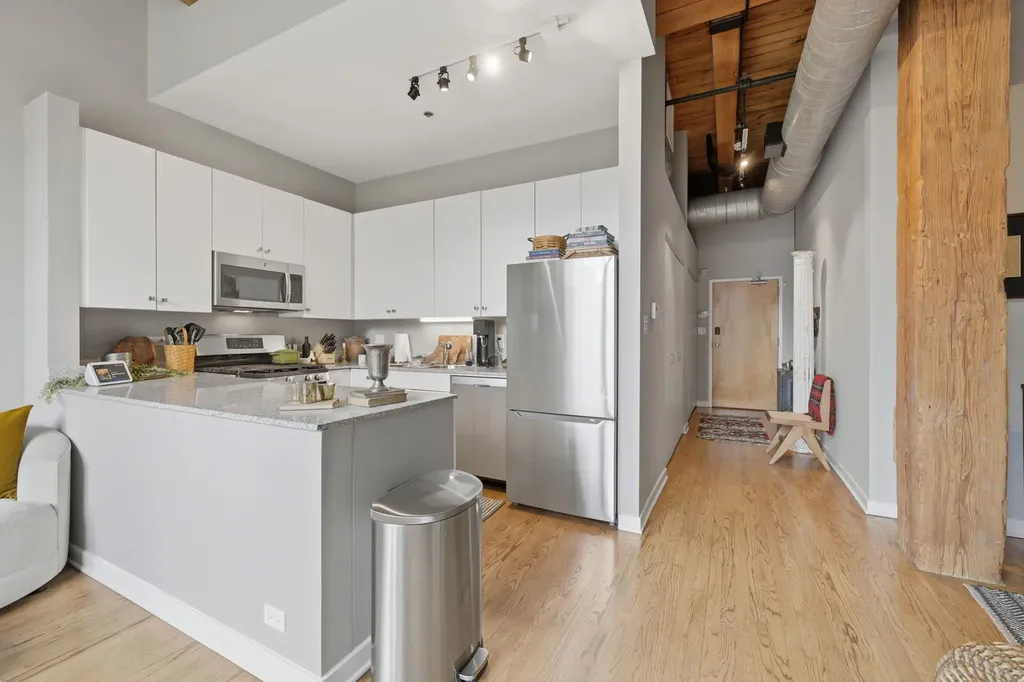 300 West Grand Avenue Chicago IL 60654
