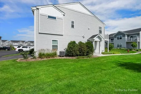 466 Comstock Road South Elgin IL 60177