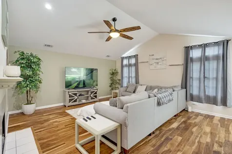 14547 Club Circle Drive Oak Forest IL 60452