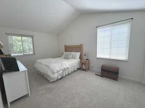 259 West Treehouse Lane W Round Lake IL 60073