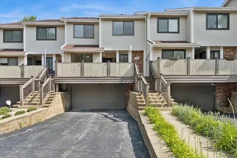 3082 Antelope Springs Road Northbrook IL 60062
