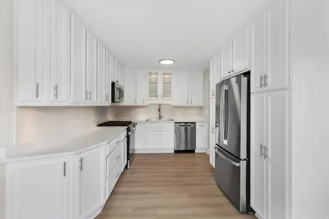 3082 Antelope Springs Road Northbrook IL 60062