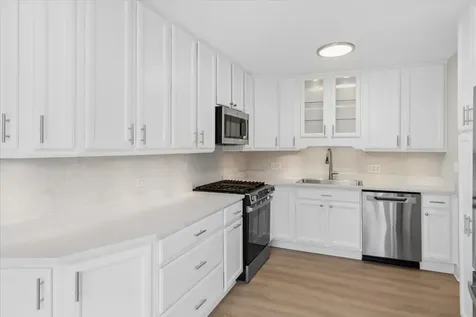 3082 Antelope Springs Road Northbrook IL 60062