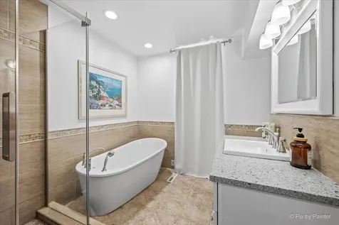 209 Eastwood Court Barrington IL 60010