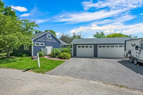 209 Eastwood Court Barrington IL 60010