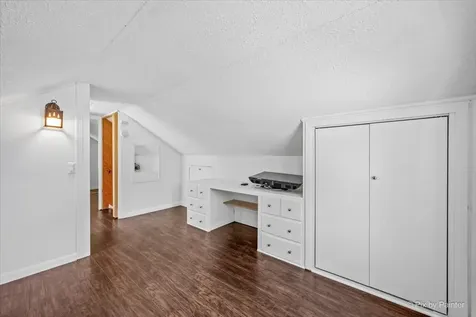 209 Eastwood Court Barrington IL 60010
