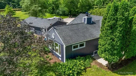 209 Eastwood Court Barrington IL 60010