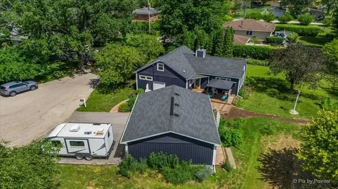 209 Eastwood Court Barrington IL 60010