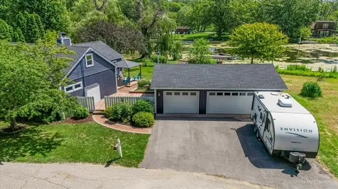 209 Eastwood Court Barrington IL 60010