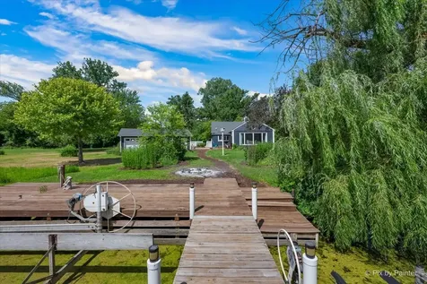 209 Eastwood Court Barrington IL 60010