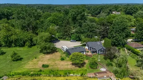 209 Eastwood Court Barrington IL 60010