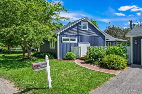209 Eastwood Court Barrington IL 60010