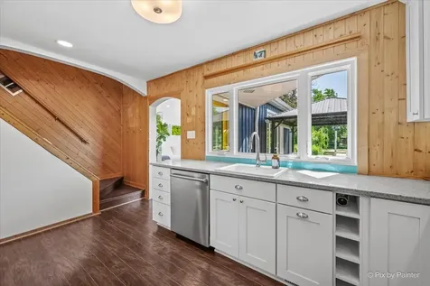 209 Eastwood Court Barrington IL 60010
