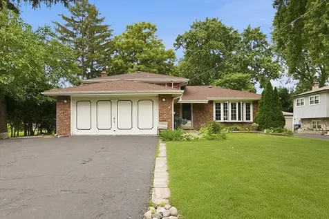 10706 South Neenah Avenue Worth IL 60482