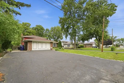 10706 South Neenah Avenue Worth IL 60482