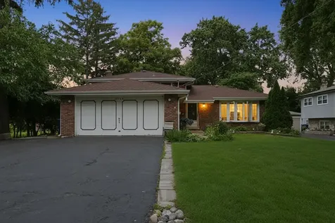 10706 South Neenah Avenue Worth IL 60482