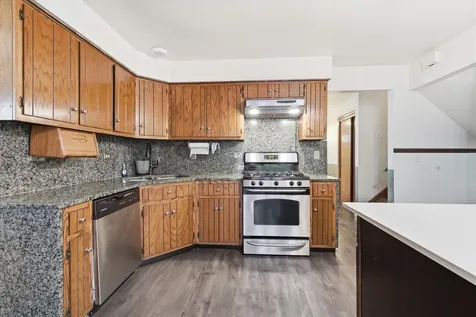 10706 South Neenah Avenue Worth IL 60482